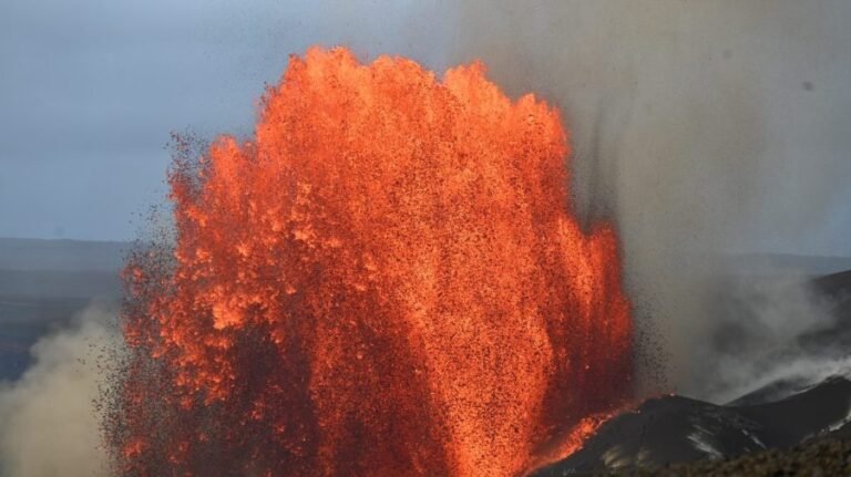 Hawaii’s Kilauea volcano begins 48th episode