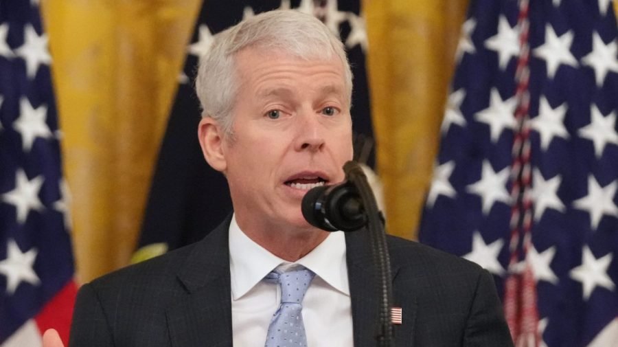 Wright says amount of oil through the Strait of Hormuz will 'continue to rise'