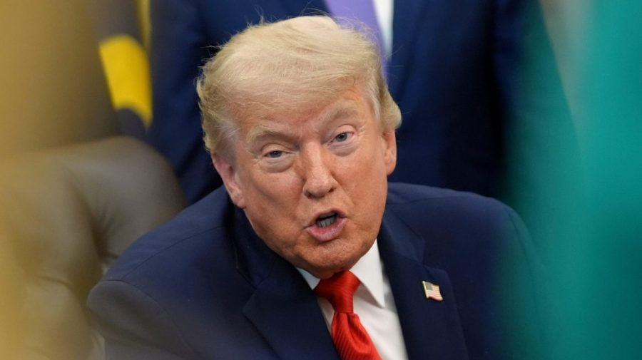 Trump calls for impeachment of Senate Democrat who called ending Obama's Iran deal 'bad mistake'