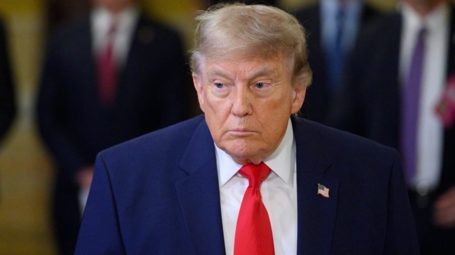 Trump: Senate war powers vote 'puts Iran on notice'