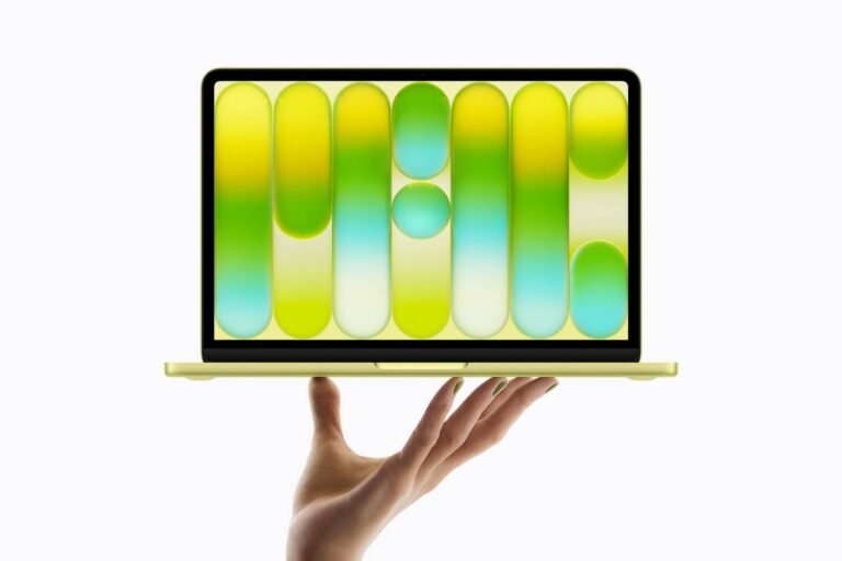 Apple's MacBook Neo Outperforms Every Other Mac in Historic Debut Quarter