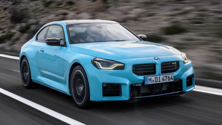 New BMW M2 xDrive 2026 - pictures