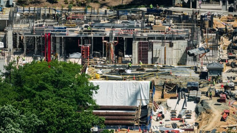 Senate GOP drops $1 billion for White House ballroom from budget package