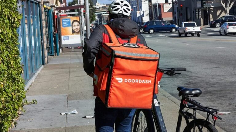 Is DoorDash down? Thousands of users report problems with service