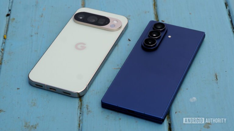 I like Pixel phones, but these 5 features are why I stick with Samsung