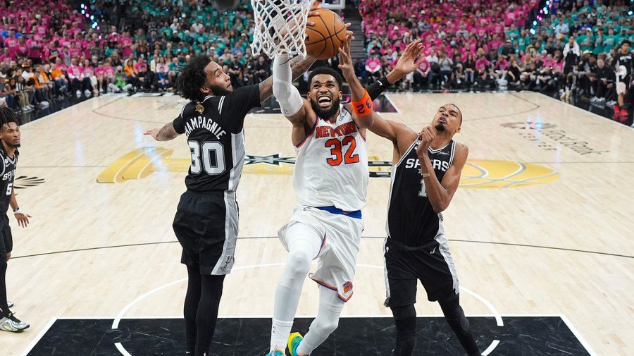 Mamdani harnesses New York Knicks run, seeking to power progressive politics