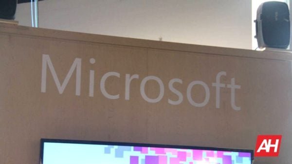 Microsoft Redesigns AI Data Centers to Match a Restaurant's Water Usage