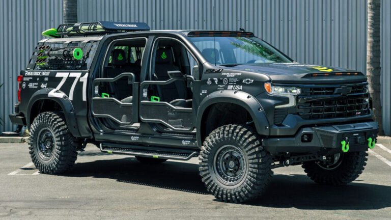 This Custom Silverado Proves You Don’t Need A Gladiator For Open-Air Fun
