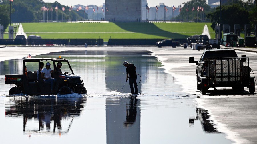 Trump's DC beautification fixation worries some Republicans as midterms loom