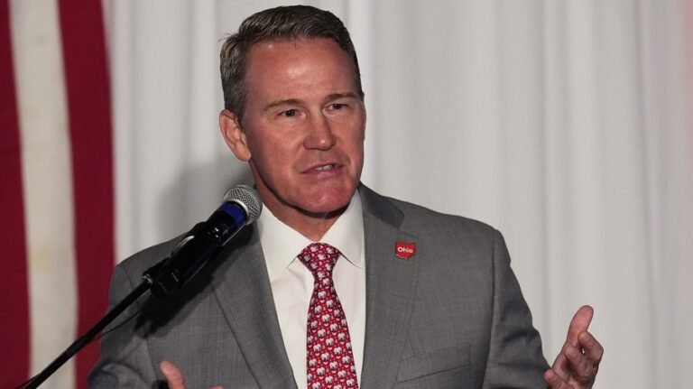 GOP defections in ‘vote-a-rama' reflect rising midterm heat