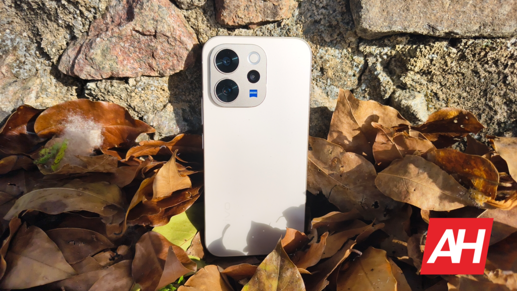 Vivo’s Next Compact Flagship Rumored With 64MP Periscope and 2nm Chip