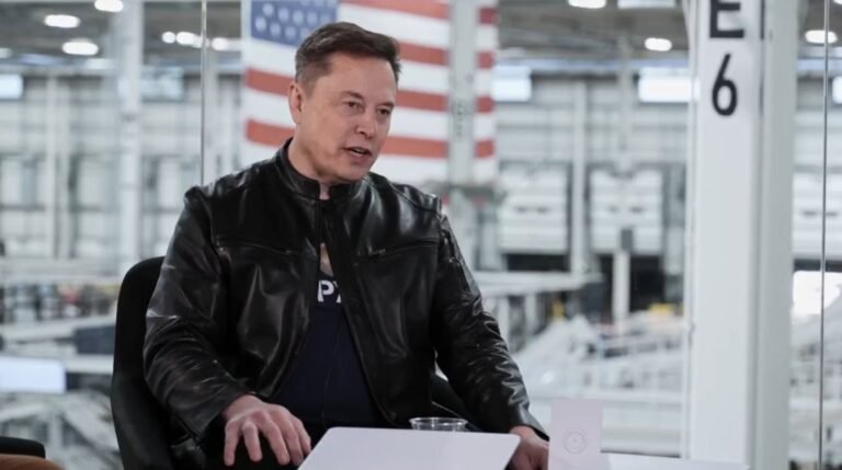 Elon Musk Becomes the World’s First Trillionaire After SpaceX Public Debut