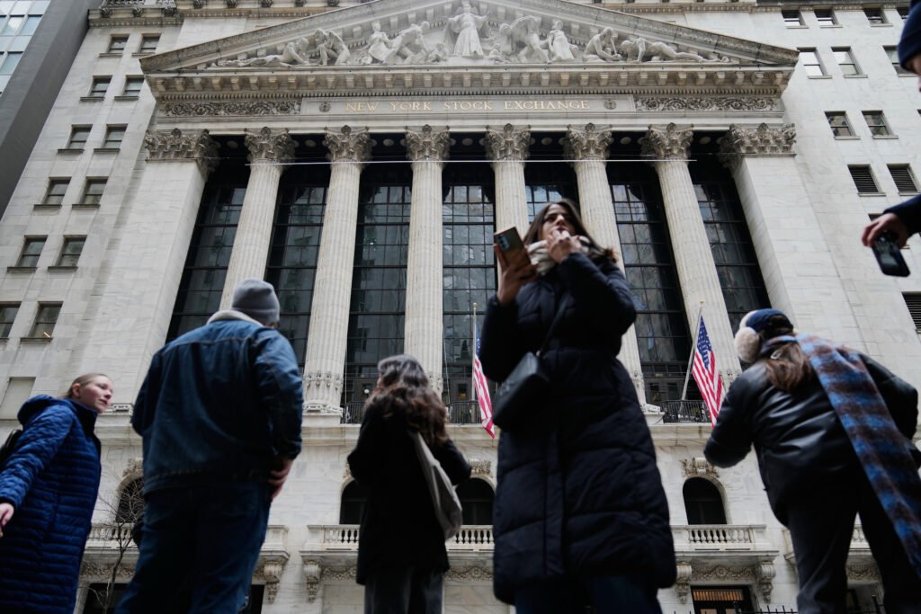 New York’s richest aren’t opening their wallets to stop the left