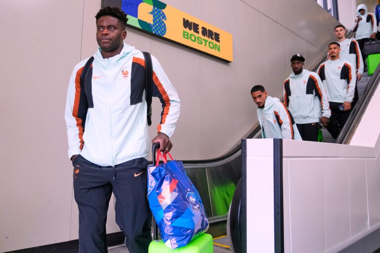 Visa chaos frustrates soccer fans