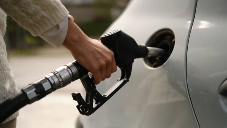 Gas Prices Are Falling, But America’s Big Trucks Still Have A Problem