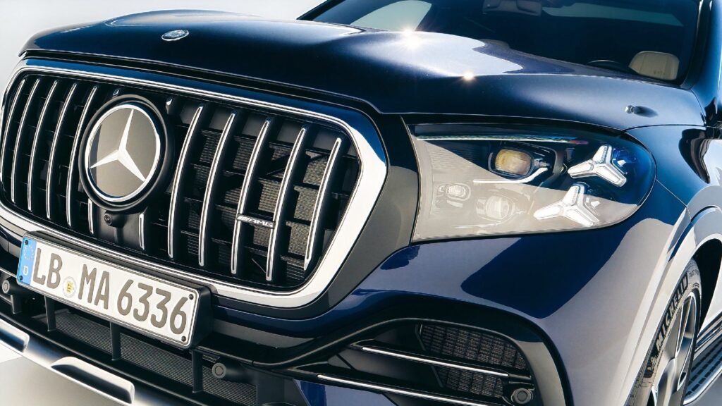 There Are Only 2 Flat-Plane Crank V8 SUVs In The World