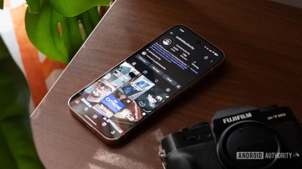 Instagram accounts continue to be hacked as hackers claim Meta only removed a UI button