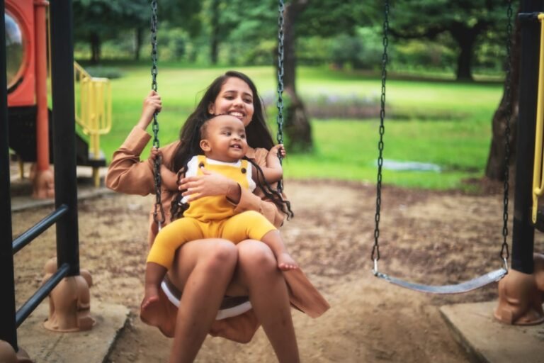 One Mom Asked Reddit If 14.5 Years Old Is "Too Young" To Babysit