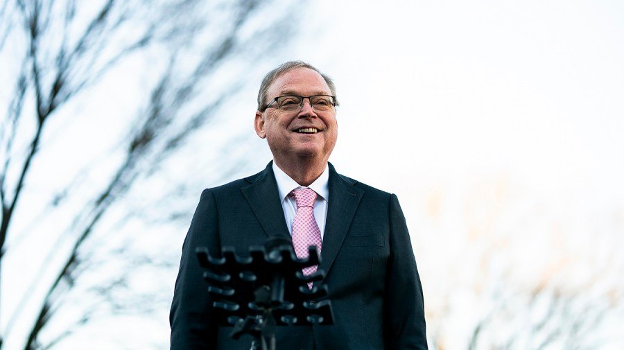 Hassett: Warsh 'not asking the White House for advice' on interest rates