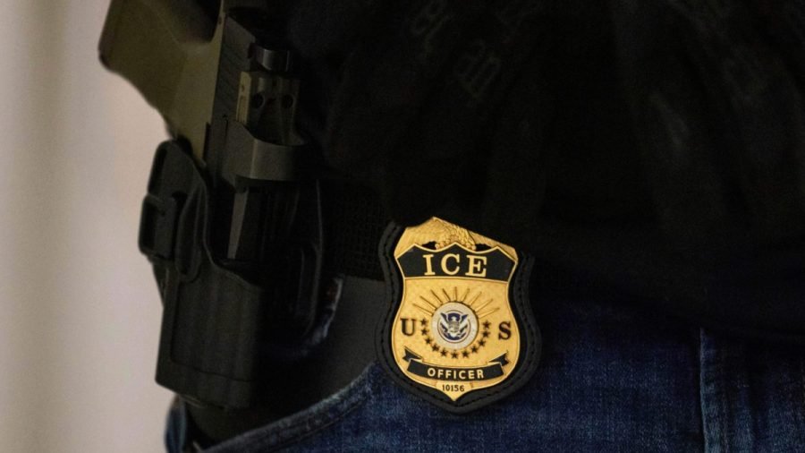 Trump names new ICE director