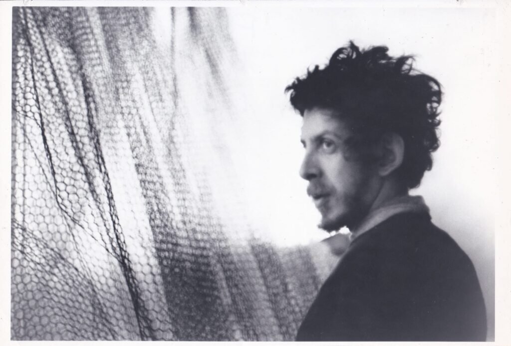 Remembering Alan Saret, Julio Le Parc, and Hilde Lynn Helphenstein