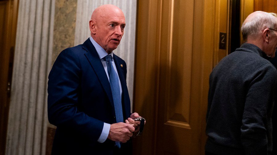 Senate Democrat agrees with Trump administration on Anthropic model takedown