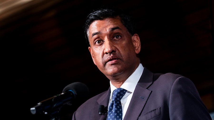 Khanna: Maine voters gave Platner a 'chance at redemption' with primary win