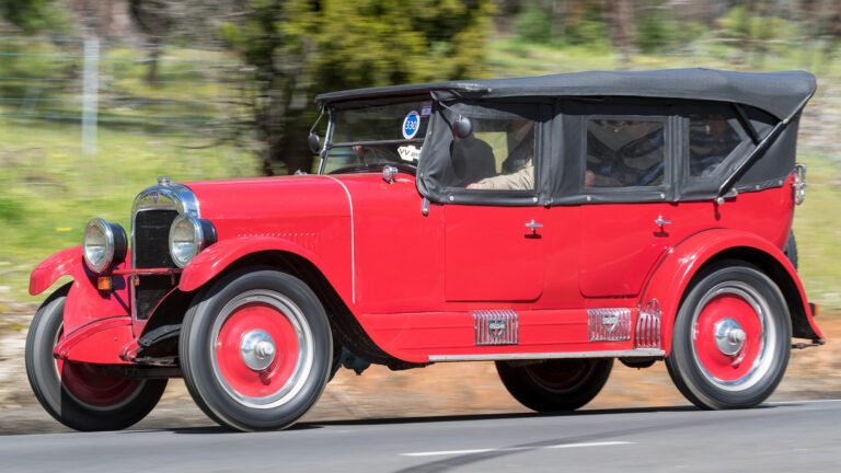 How Walter Chrysler Turned Failing Maxwell Into America's Chrysler Corporation In 1925