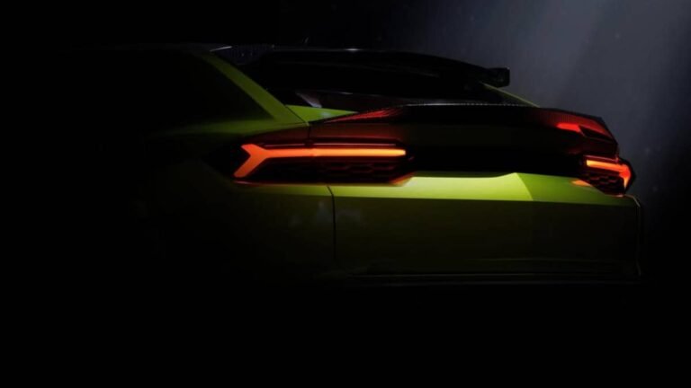 Lamborghini’s 800-HP Urus Looks Ready For A Performante Comeback