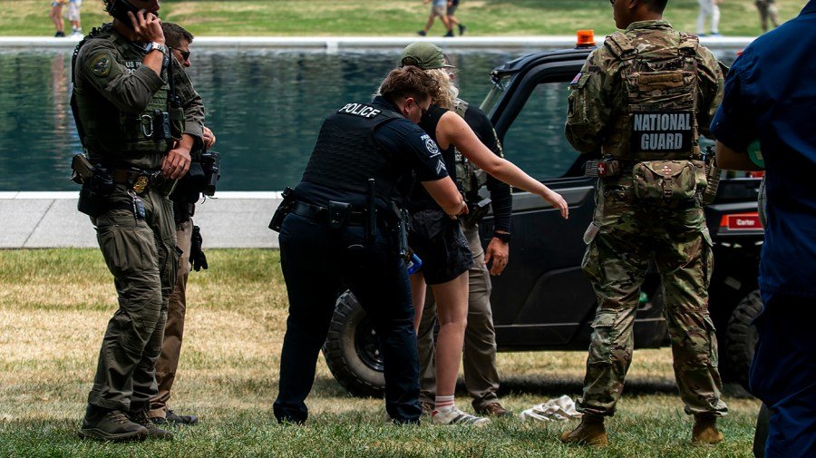 Reflecting Pool saga becomes unwelcome distraction for Trump