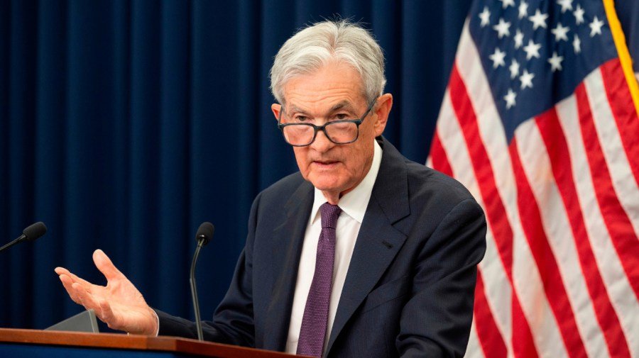 Powell warns against political pressure on Fed