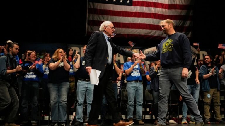 The Democrats’ choice: Polarize from the left or win the middle