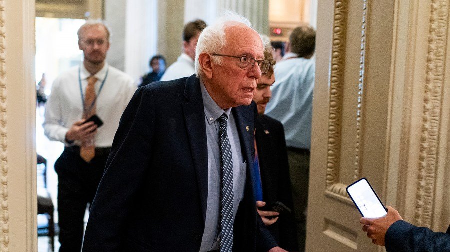 Sanders unveils bill to create AI sovereign wealth fund 