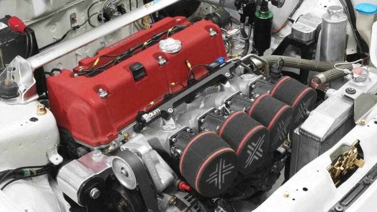 10 Inline-Four Engines Tuners Trust Above Modern Turbos
