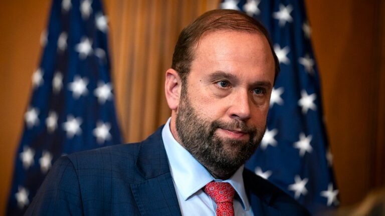 House Republican says Congress 'needs to get their act together' on Social Security ahead of deadline