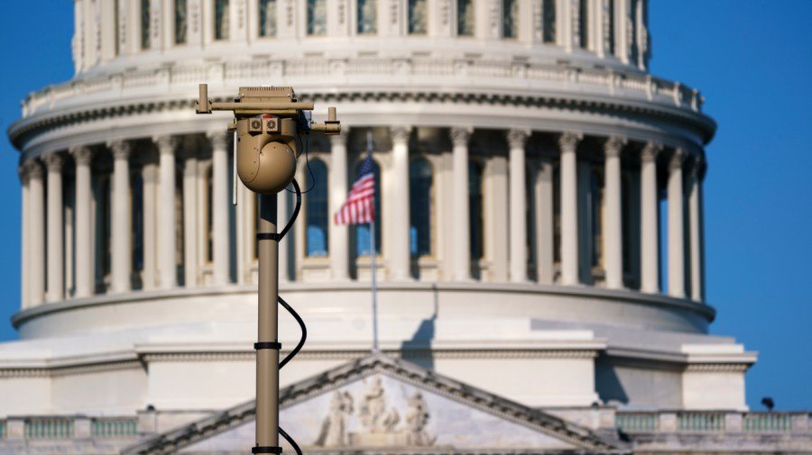 Democrats must hold the line against Trump’s AI surveillance plan