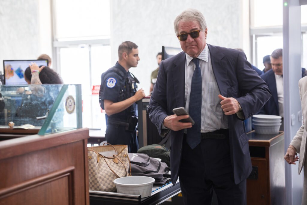 Leon Black tells House Oversight he had no knowledge of Jeffrey Epstein’s crimes
