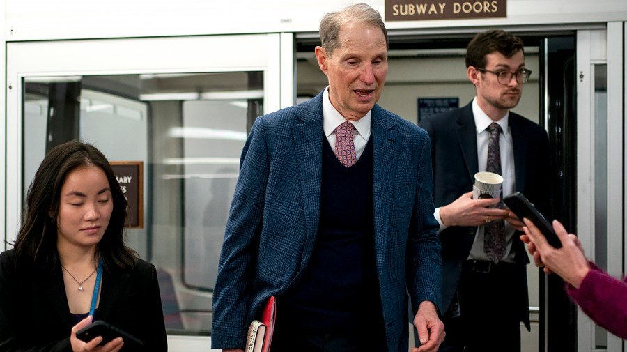 Senate Democrats block short-term extensions of FISA 702 spy powers