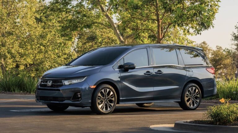 Honda Odyssey Lawsuit Says Minivans Can Leave Families Stranded