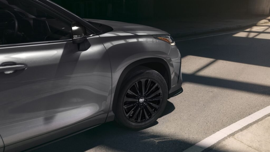 5 SUVs Most Likely To Hit 300,000 Miles And What They Have In Common
