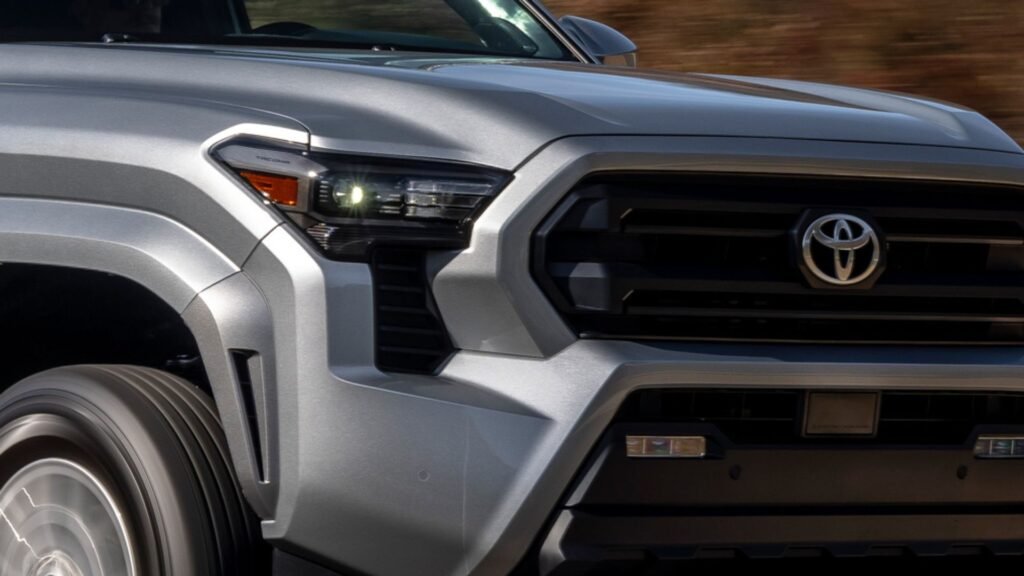 Tacoma vs Tundra: Making A $9,000 Choice Easier