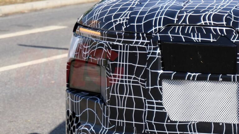 BMW’s First iX7 Spy Shots Hint At A Massive 800-HP Luxury SUV