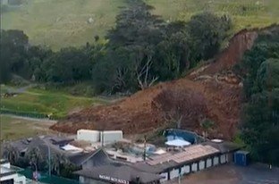 Reactivation of the Mauao landslide in Mount Maunganui, New Zealand