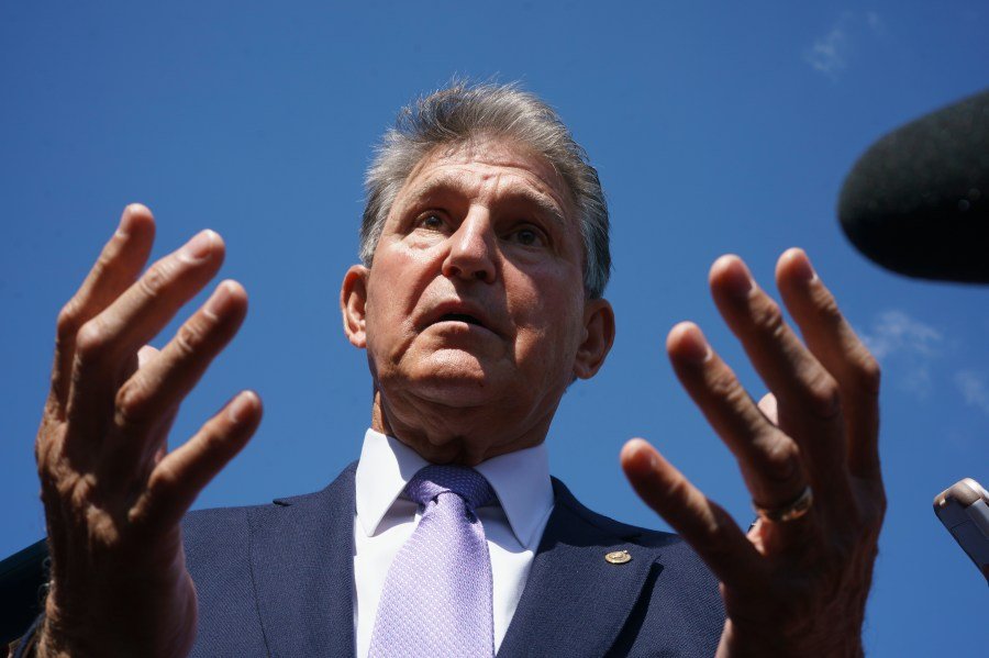 Manchin blames Democratic divisions on 'void of leadership'