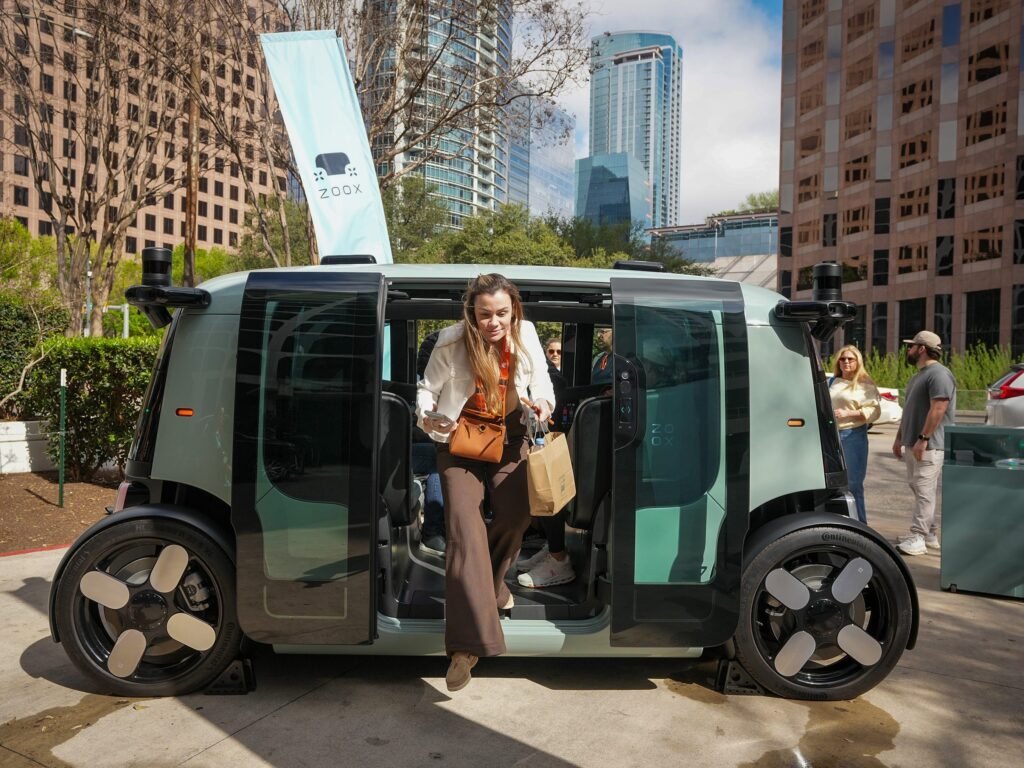 One robotaxi player has grown its share of users so far in 2026 — and it's not Waymo