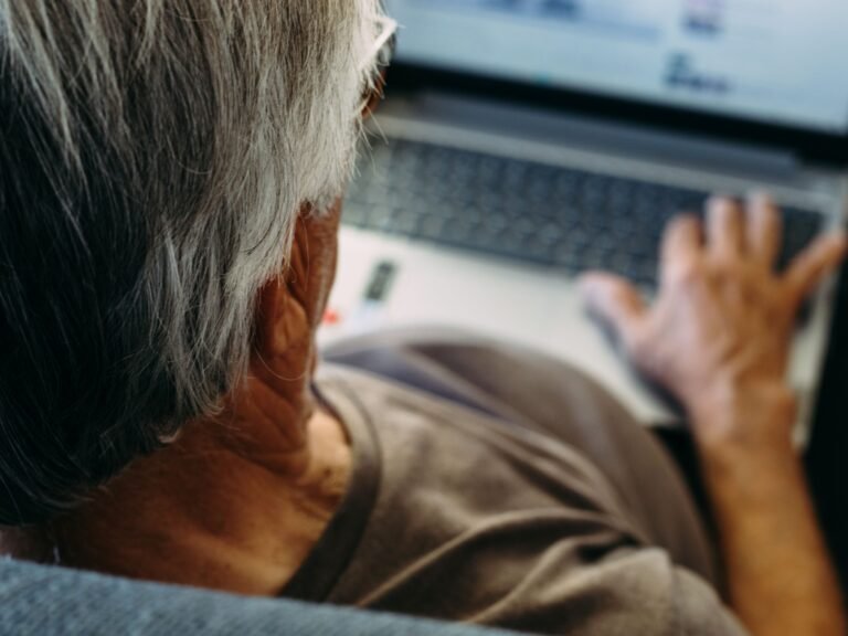 Facebook users keep accidentally posting onto Threads — and Threads users love it.