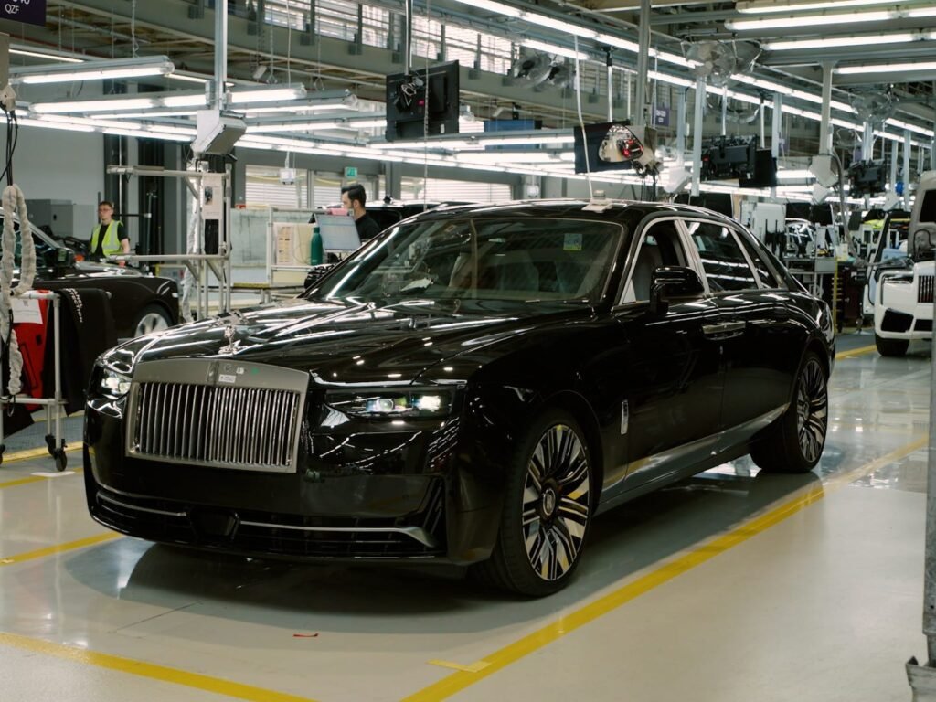 'A different level of luxury': How Rolls-Royce makes custom, 6-figure cars for the ultra-wealthy