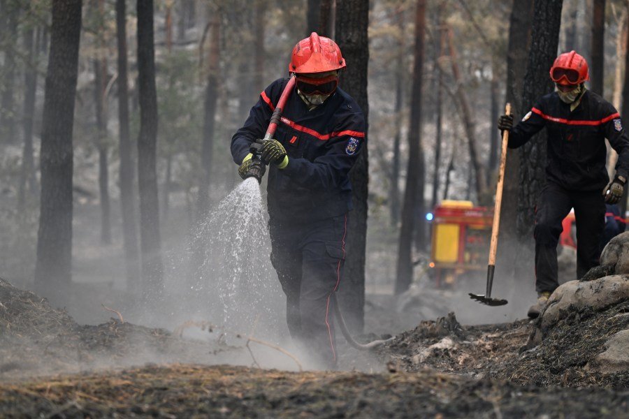 More than 260K forced to flee amid European wildfires: What to know