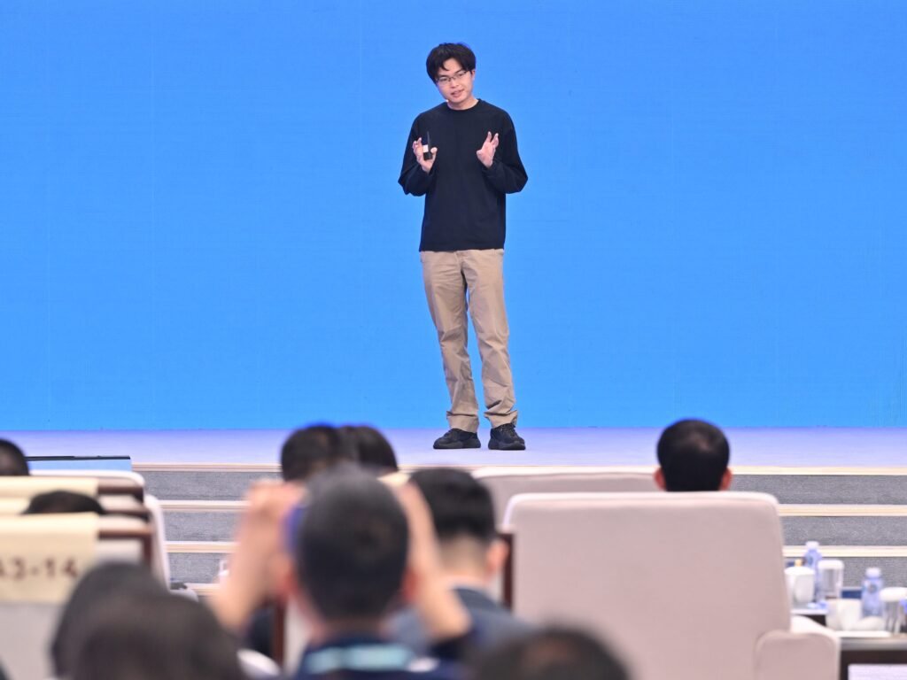 What China's internet is saying about Moonshot's hot new Kimi model