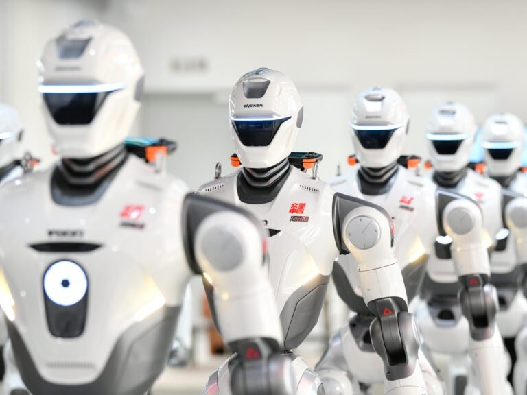 What smart people are saying about Trump's ban on new Chinese humanoid robots